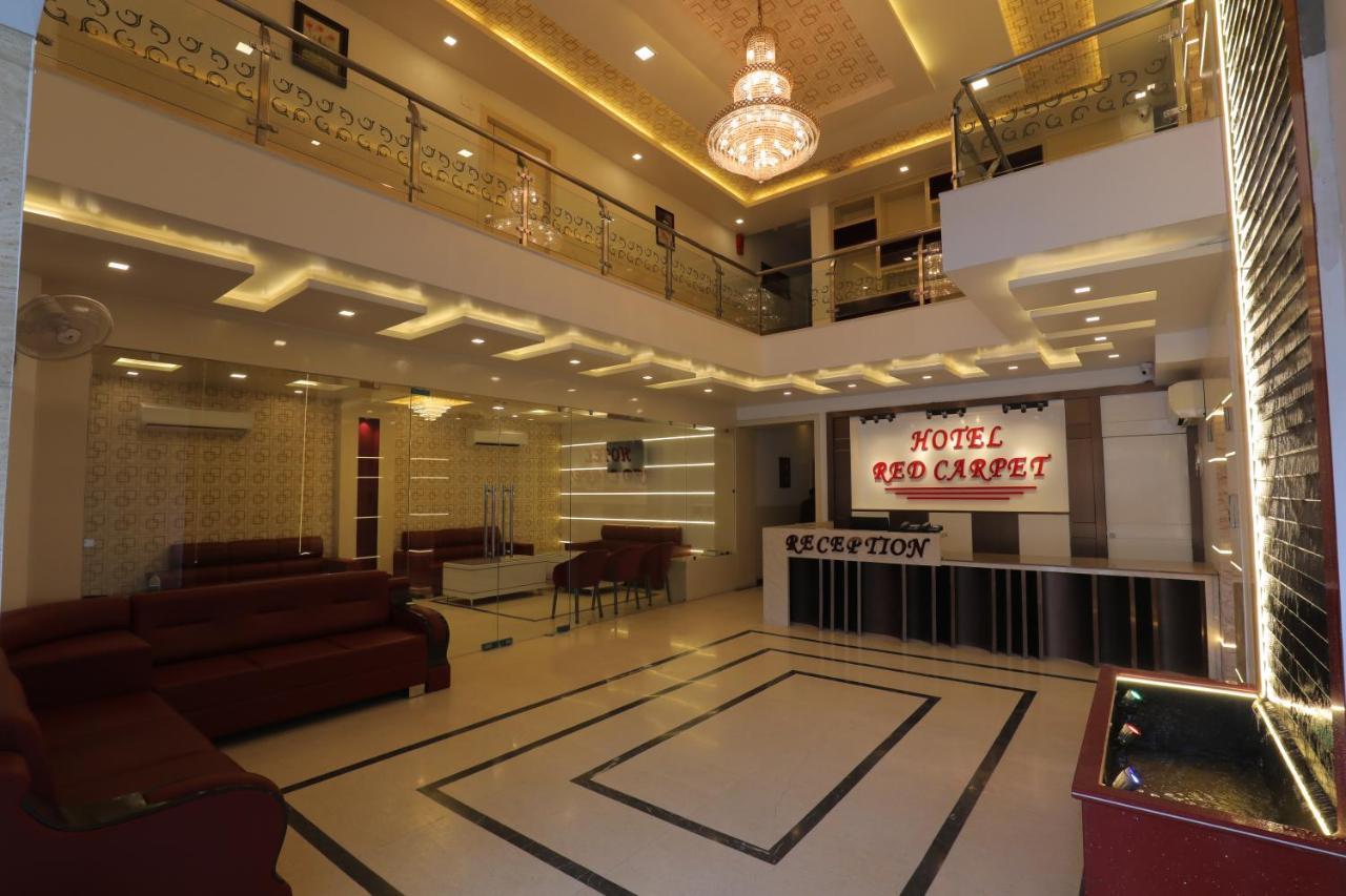Hotel Sahib'S Red Carpet - The Family & Corporate Hotel Agra  Exteriör bild